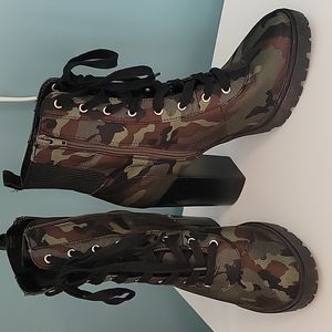 Steve Madden Camo Booties